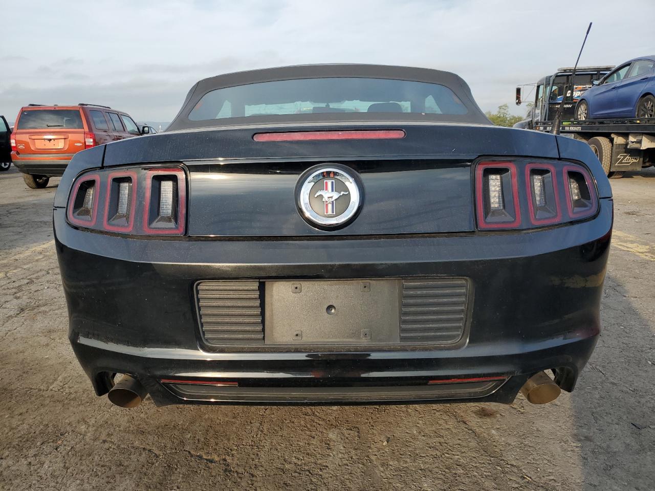 1ZVBP8EM1E5325097 2014 Ford Mustang