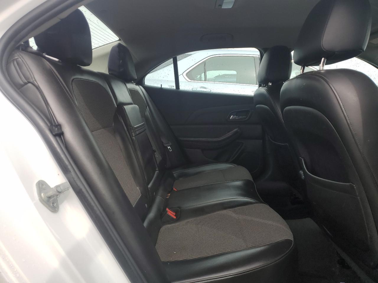 2013 Chevrolet Malibu - Image 10
