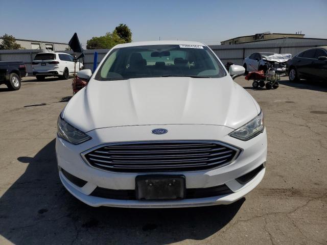  FORD FUSION 2018 Белы