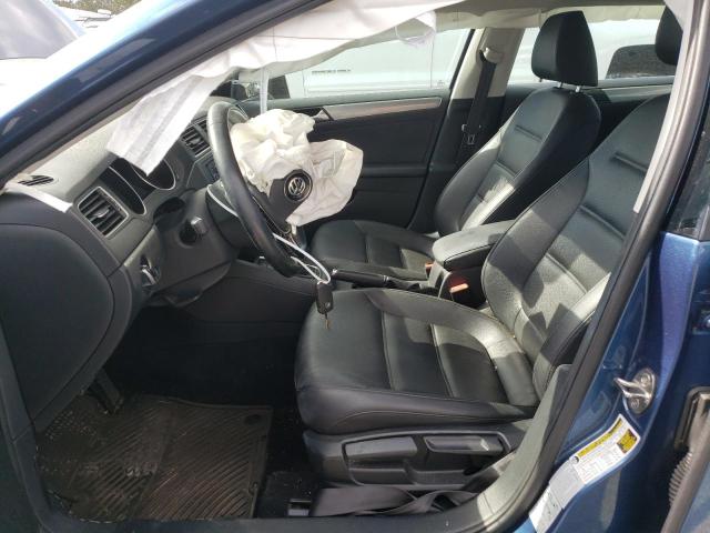 Седани VOLKSWAGEN JETTA 2015 Синій