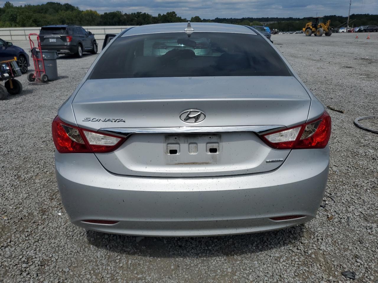 5NPEC4ACXBH007069 2011 Hyundai Sonata Se