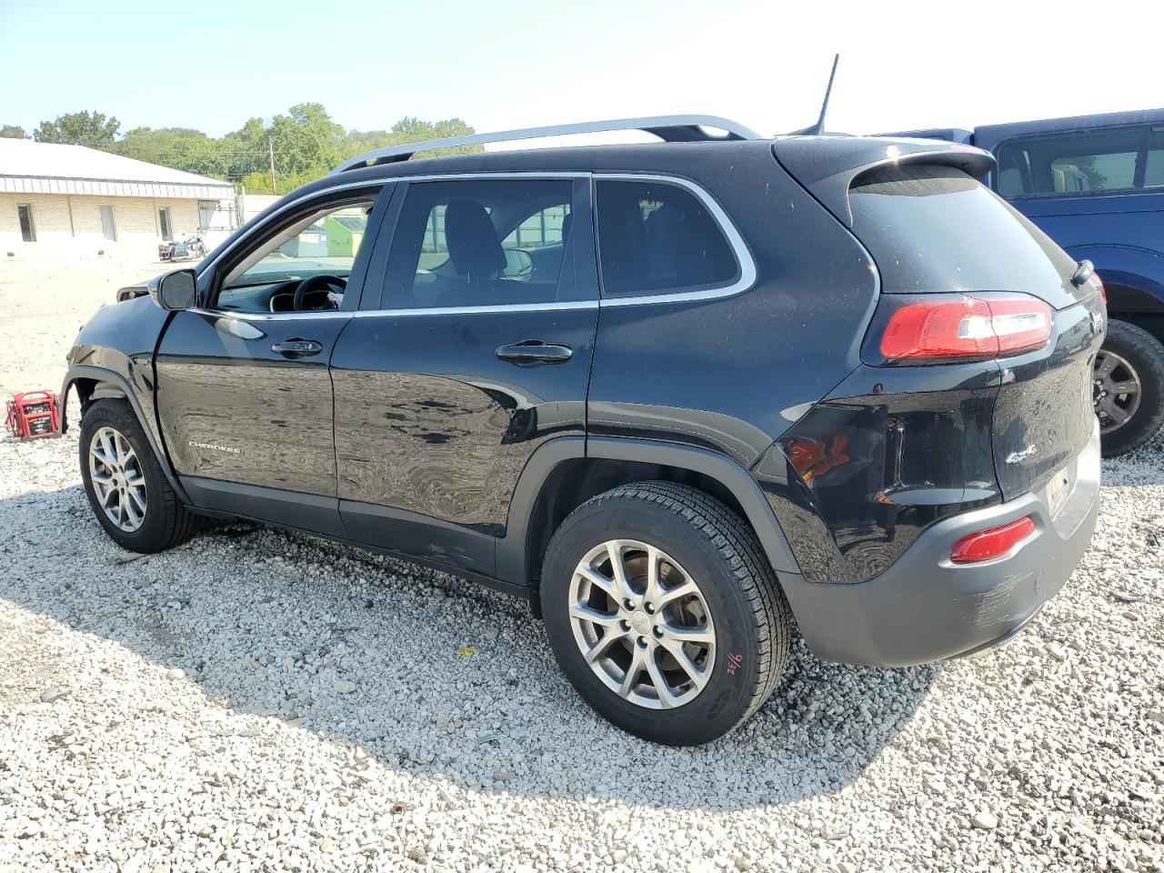 1C4PJMLX4JD618119 2018 JEEP GRAND CHEROKEE - Image 2