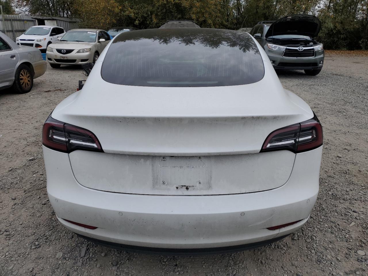 5YJ3E1EB3JF067029 2018 Tesla Model 3