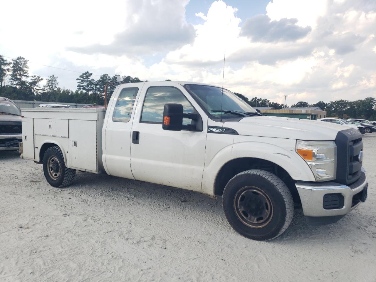 VIN 1FT7X3A68EEA27388 2014 FORD F350 no.4