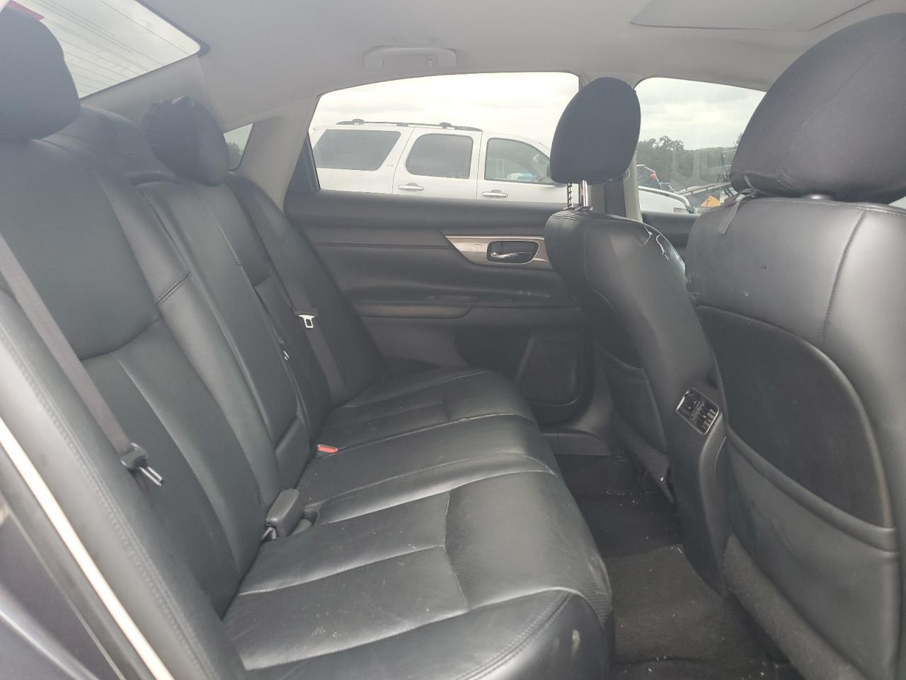 2013 Nissan Altima - Image 11