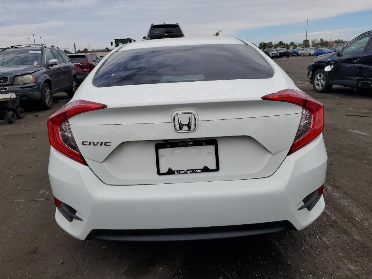 19XFC2F57HE225521 2017 Honda Civic Lx