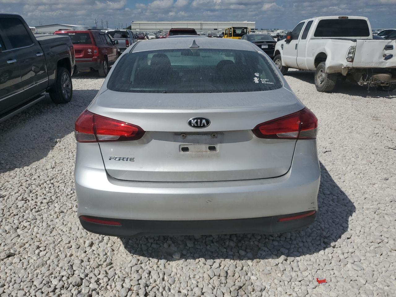 2018 Kia Forte Lx VIN: 3KPFK4A70JE209643 Lot: 72181754