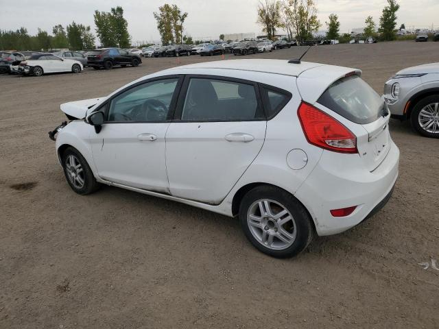 Хетчбеки FORD FIESTA 2013 Білий