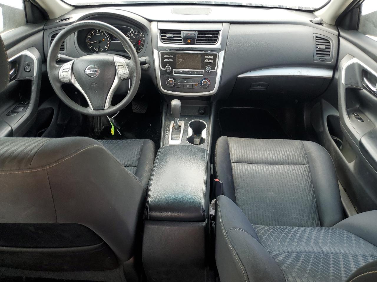 2017 Nissan Altima - Image 8