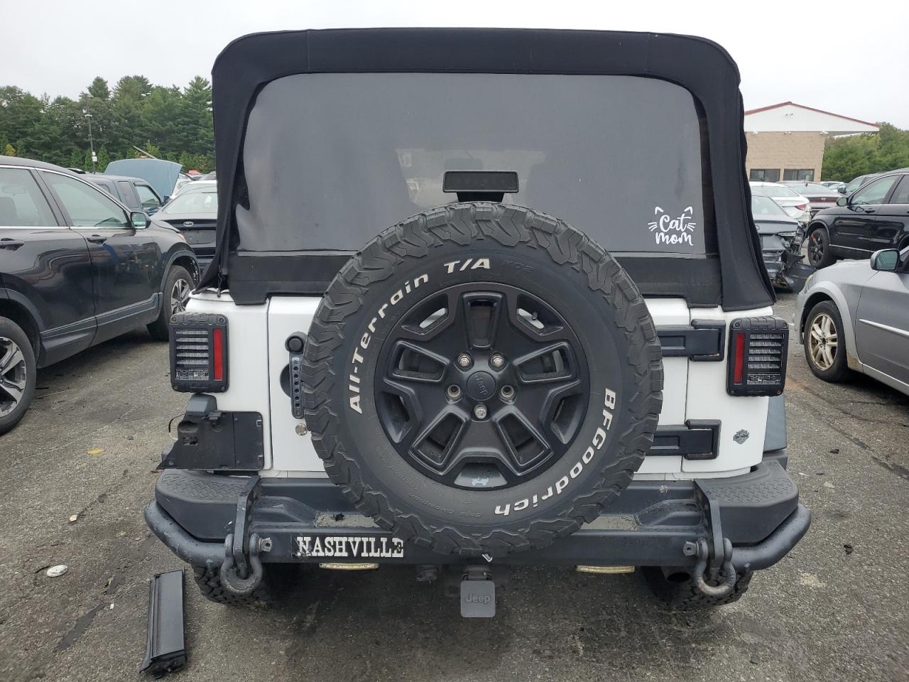 2013 Jeep Wrangler Unlimited Sahara VIN: 1C4HJWEG0DL570402 Lot: 72518334