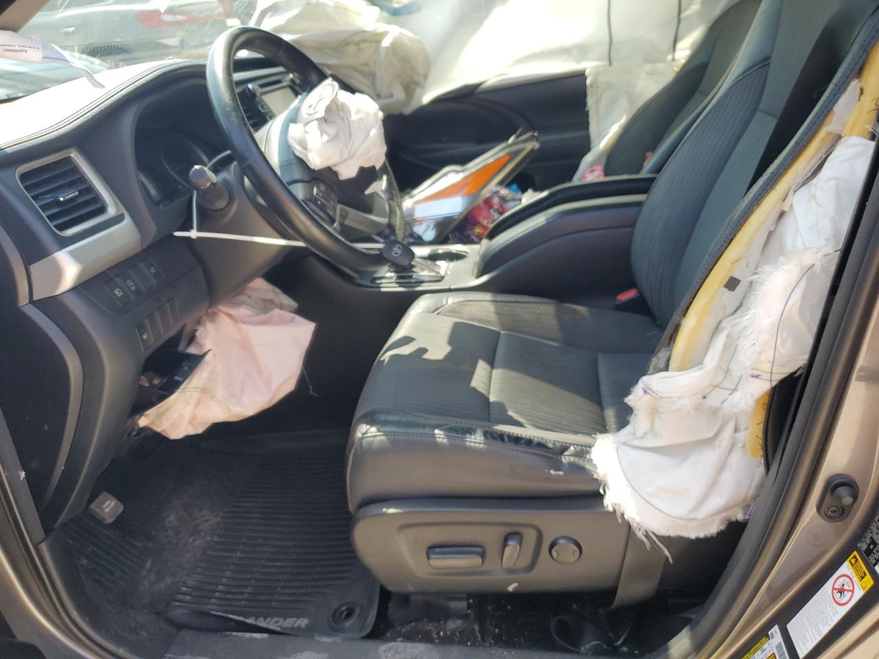 2018 Toyota Highlander - Image 7