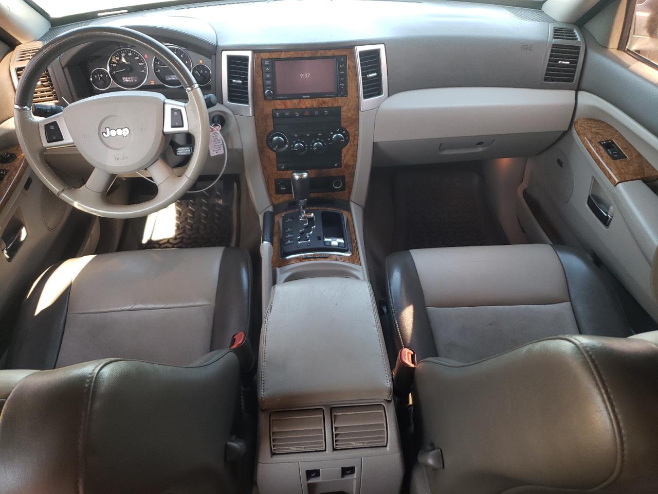 2010 Jeep Grand Cherokee - Image 8