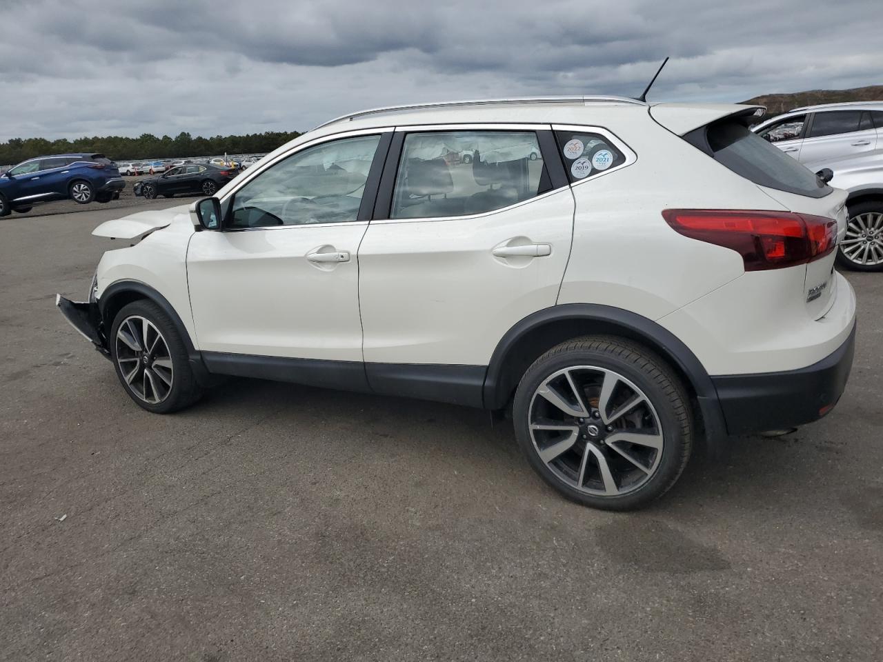 JN1BJ1CR0KW626009 2019 NISSAN ROGUE - Image 2