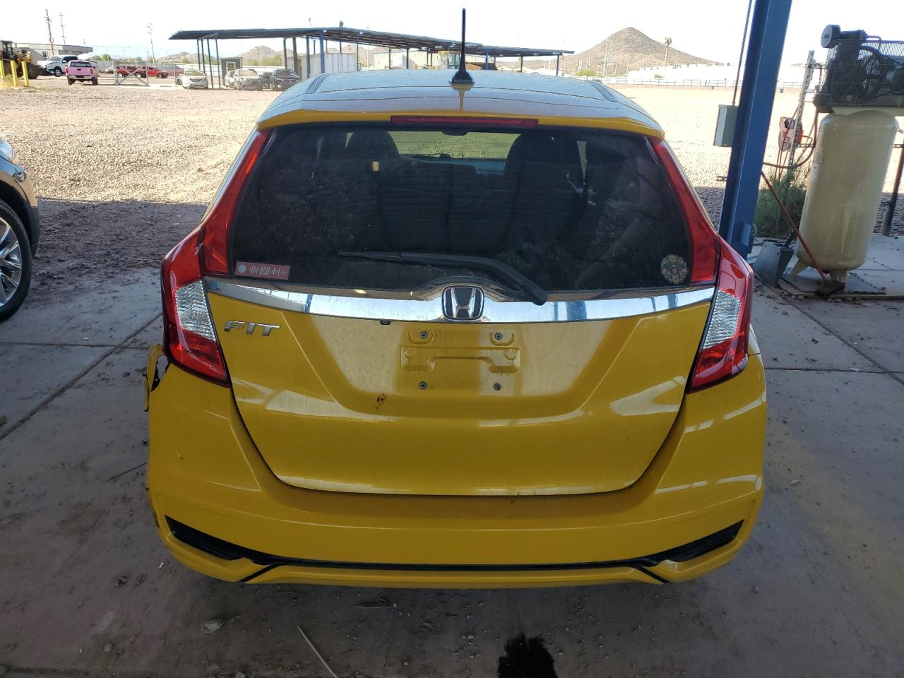 3HGGK5H86JM712240 2018 Honda Fit Ex