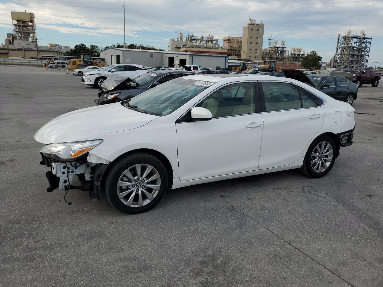 4T1BF1FK8FU982654 2015 TOYOTA CAMRY - Image 1