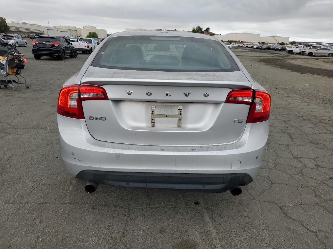 2012 Volvo S60 T5 VIN: YV1622FS2C2135556 Lot: 71486734