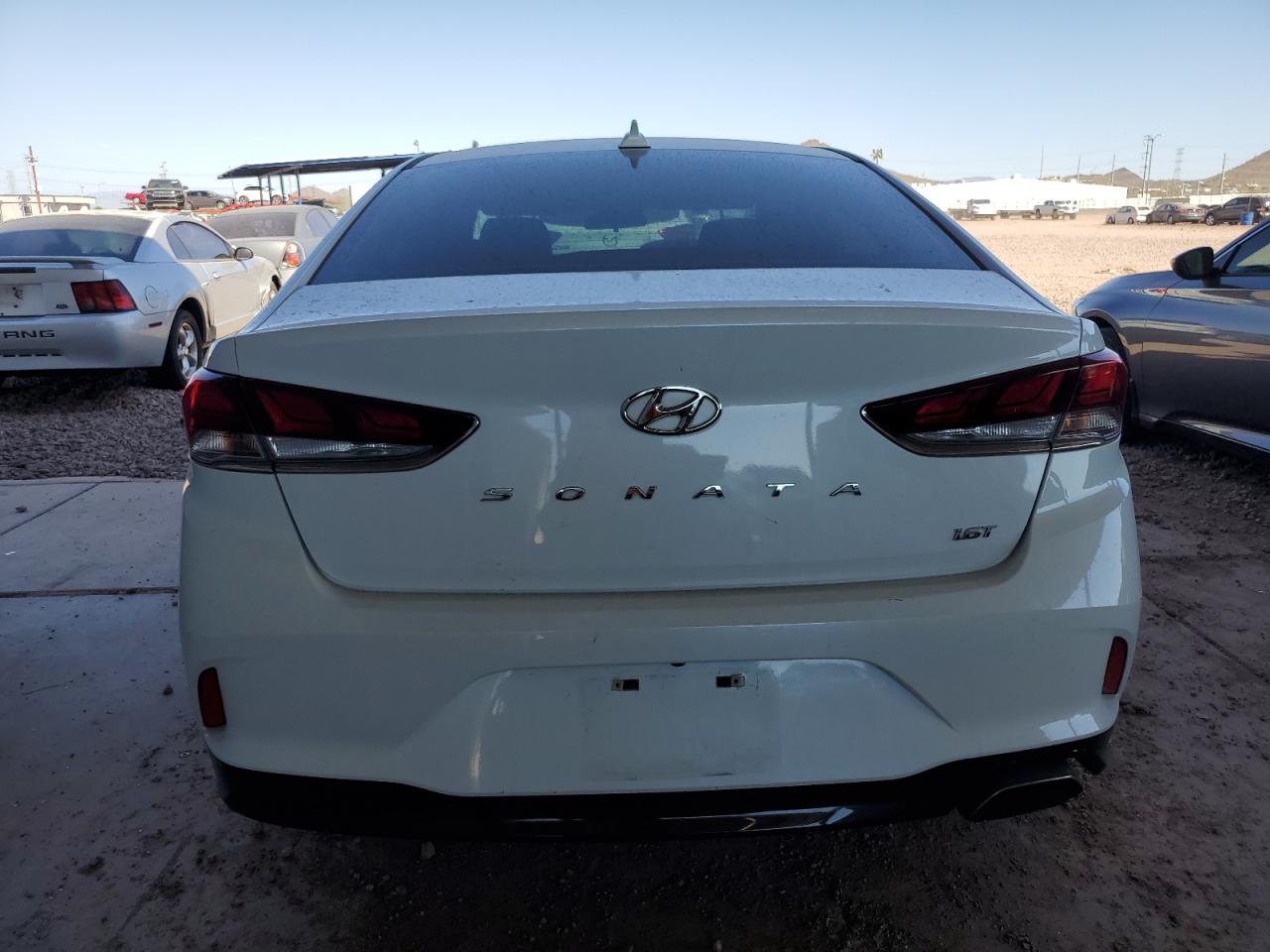 5NPE24AA1JH679988 2018 Hyundai Sonata Eco