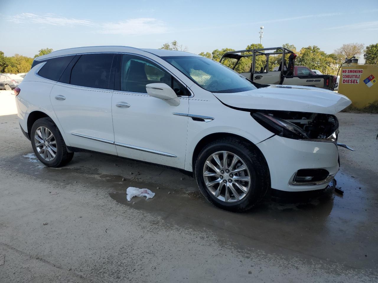 5GAEVAKW8JJ132371 2018 Buick Enclave Essence