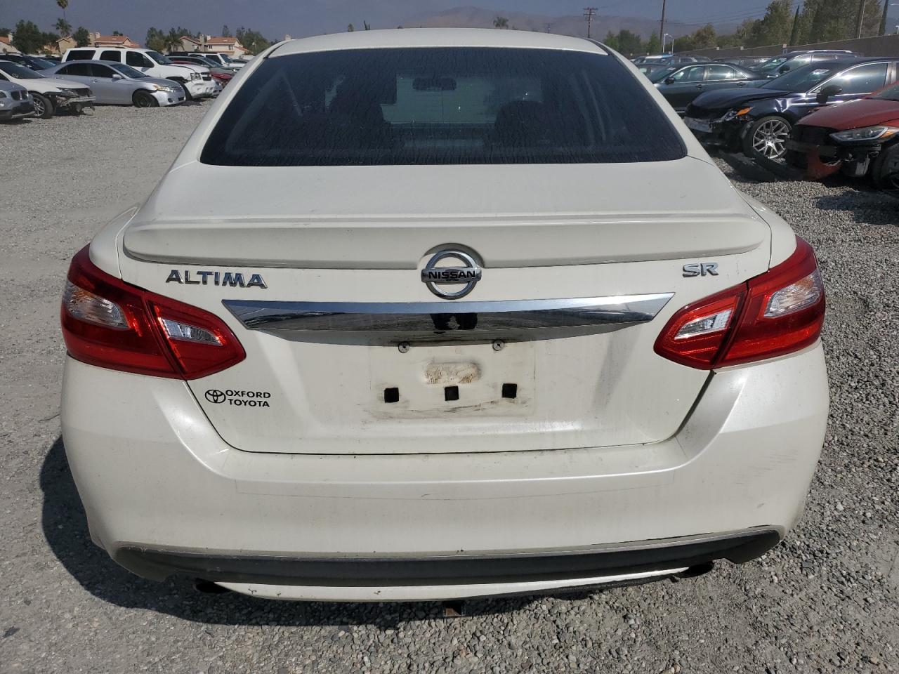 2016 Nissan Altima - Image 6