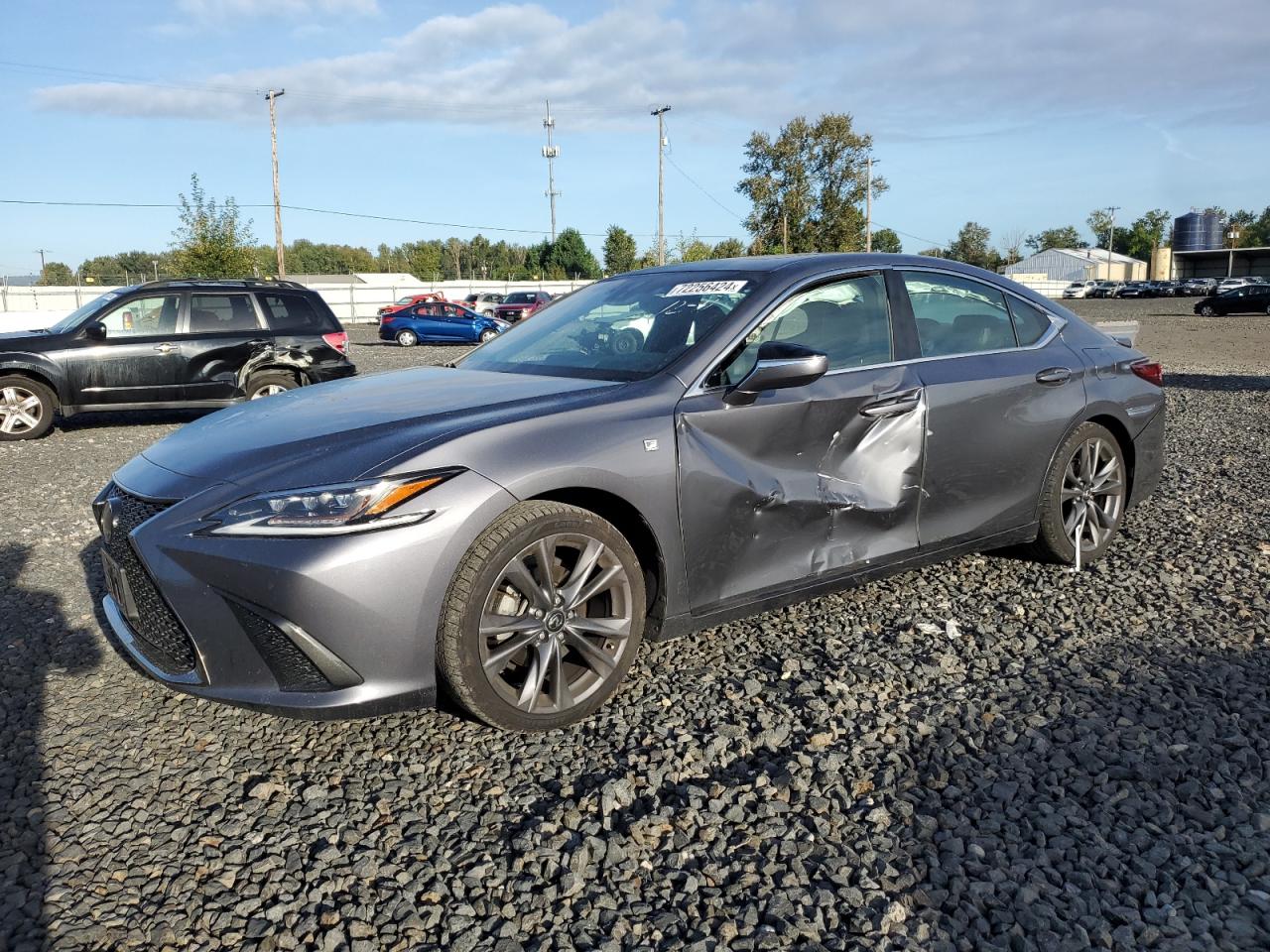2019 Lexus ES - Image 1
