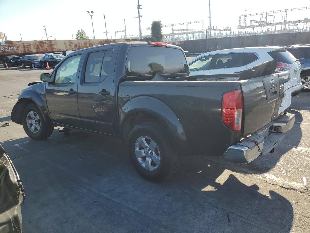 2012 Nissan Navara (Frontier) - Image 2