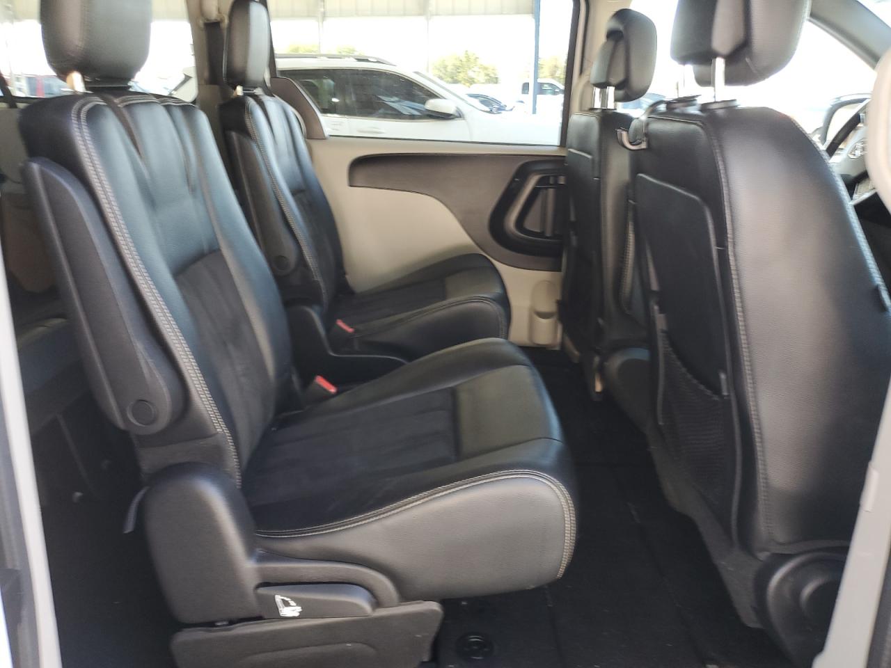 2019 Dodge Grand Caravan Sxt VIN: 2C4RDGCG2KR747296 Lot: 72580084