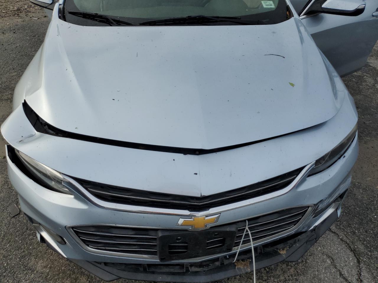 2017 Chevrolet Malibu - Image 12