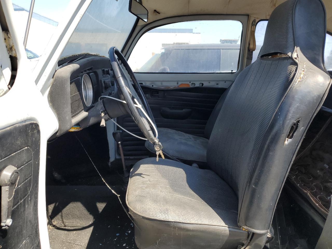 1122349077 1972 Volkswagen Beetle