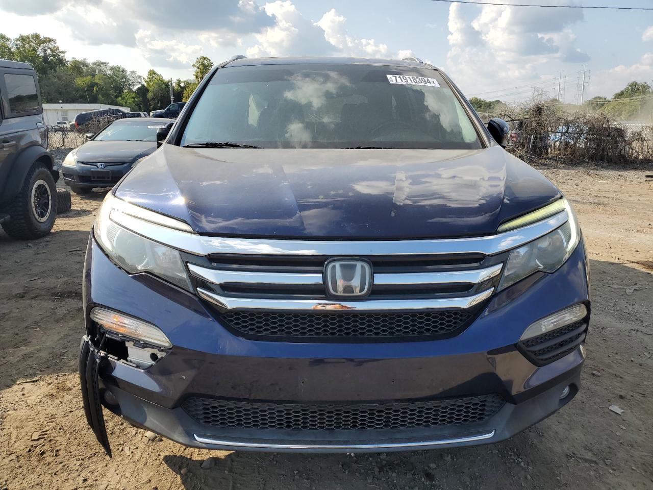 2017 Honda Pilot Elite VIN: 5FNYF6H03HB001116 Lot: 71918394