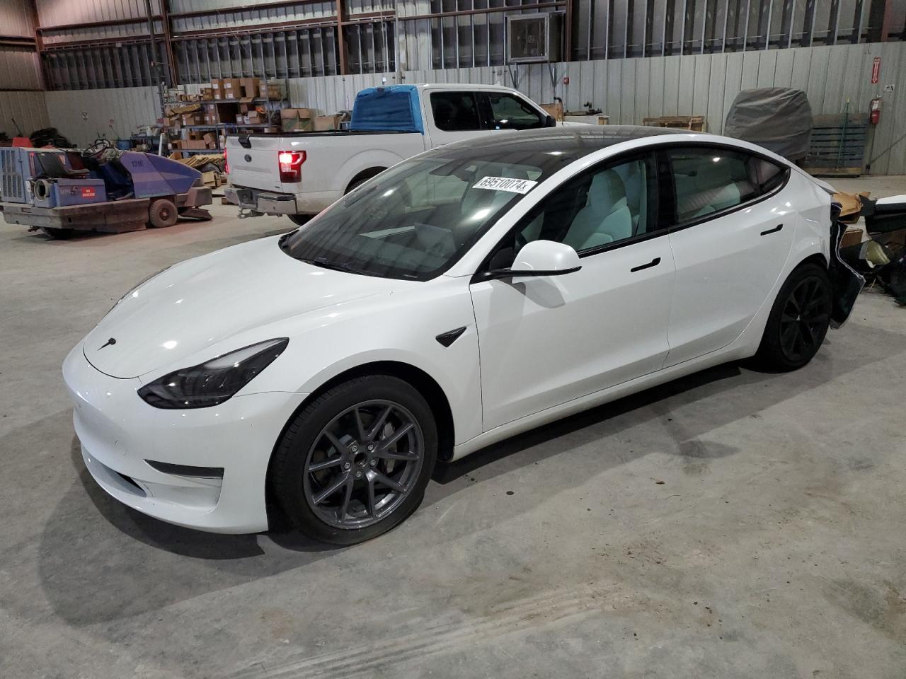 5YJ3E1EA6PF586270 2023 TESLA MODEL 3 - Image 1