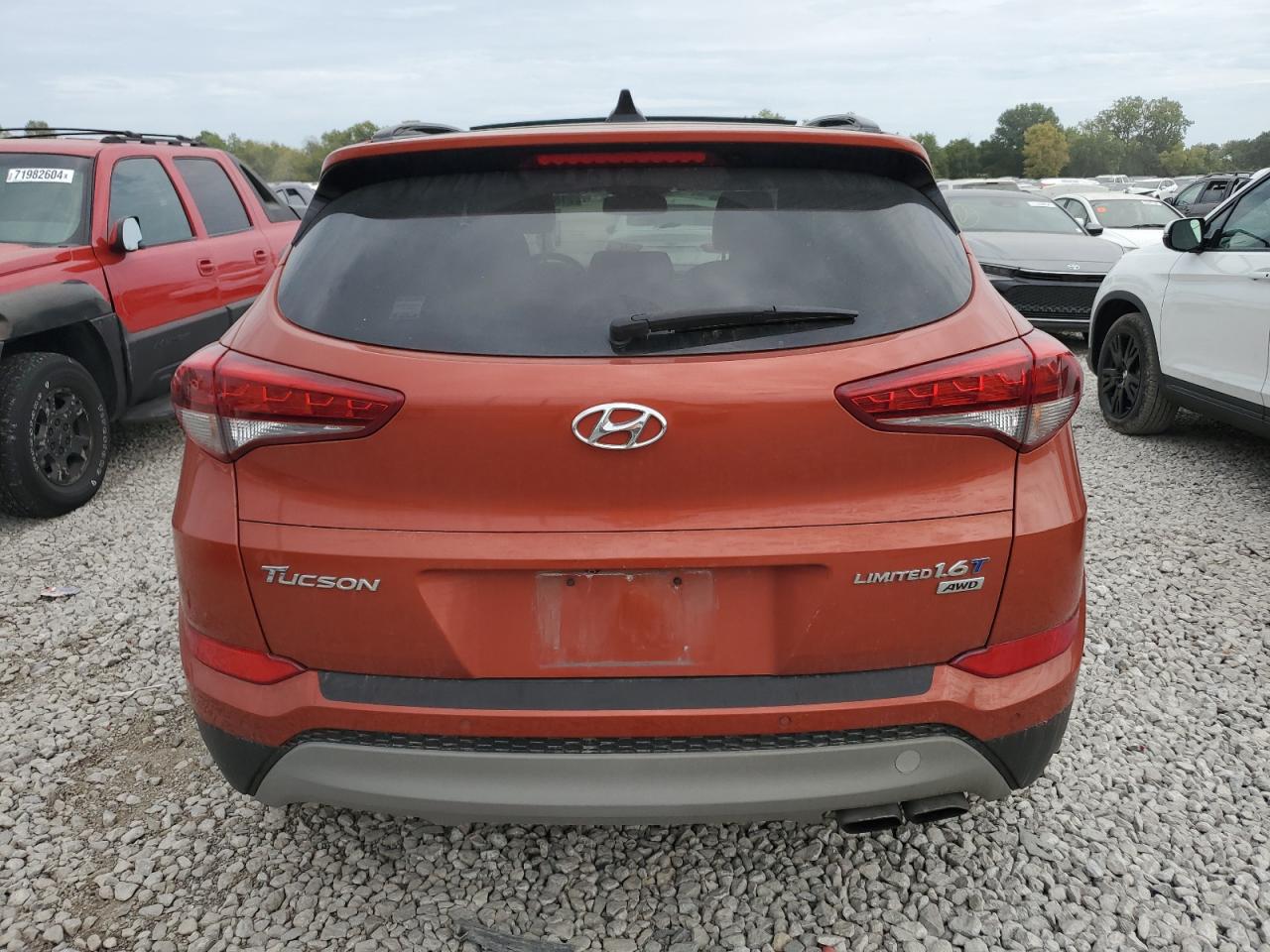 KM8J3CA28HU307378 2017 Hyundai Tucson Limited