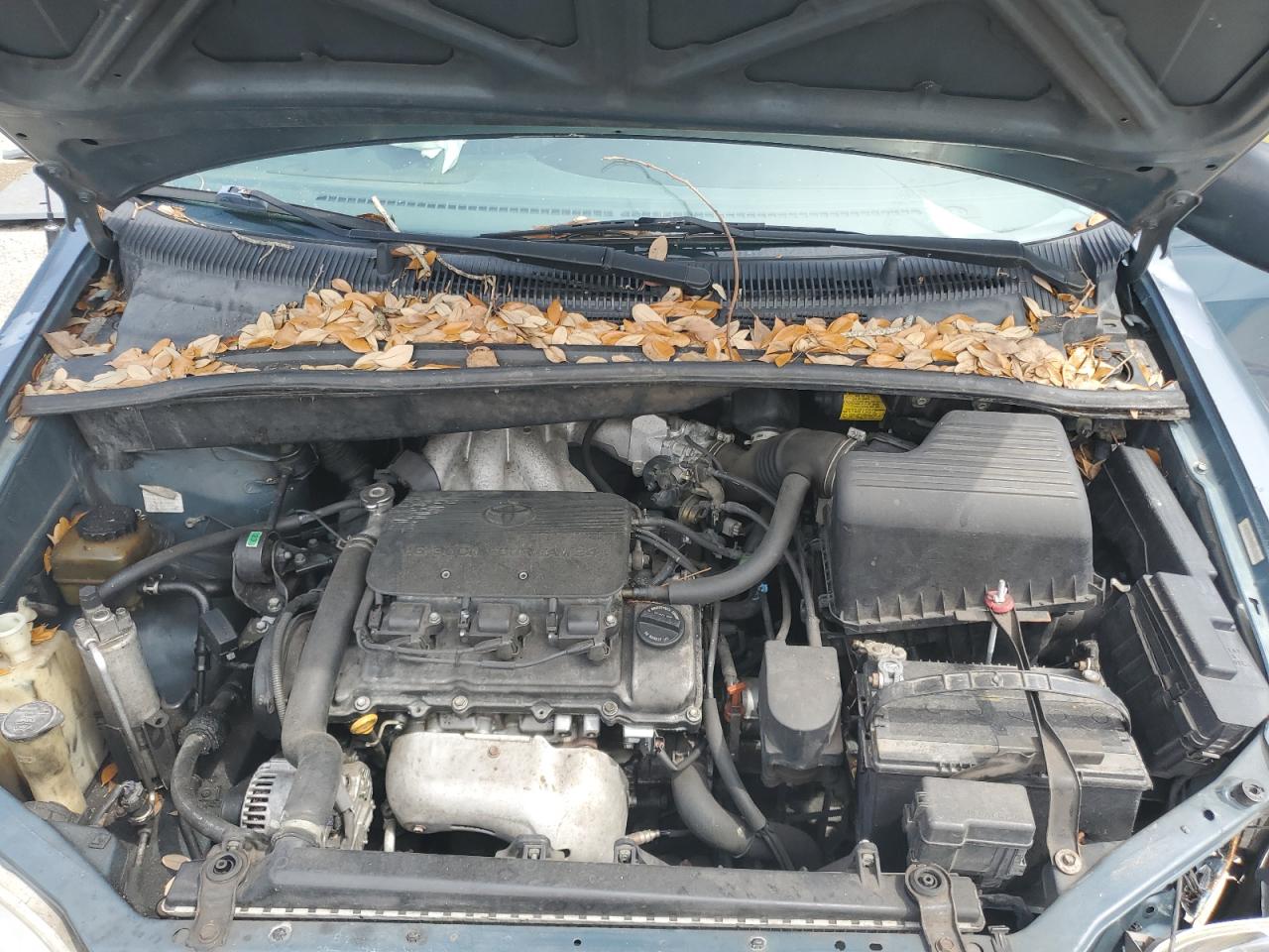 4T3ZF13C1YU267463 2000 Toyota Sienna Le