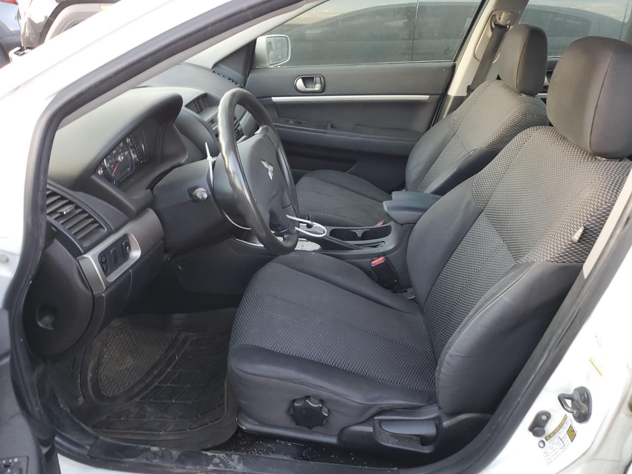 2012 Mitsubishi Galant - Image 7