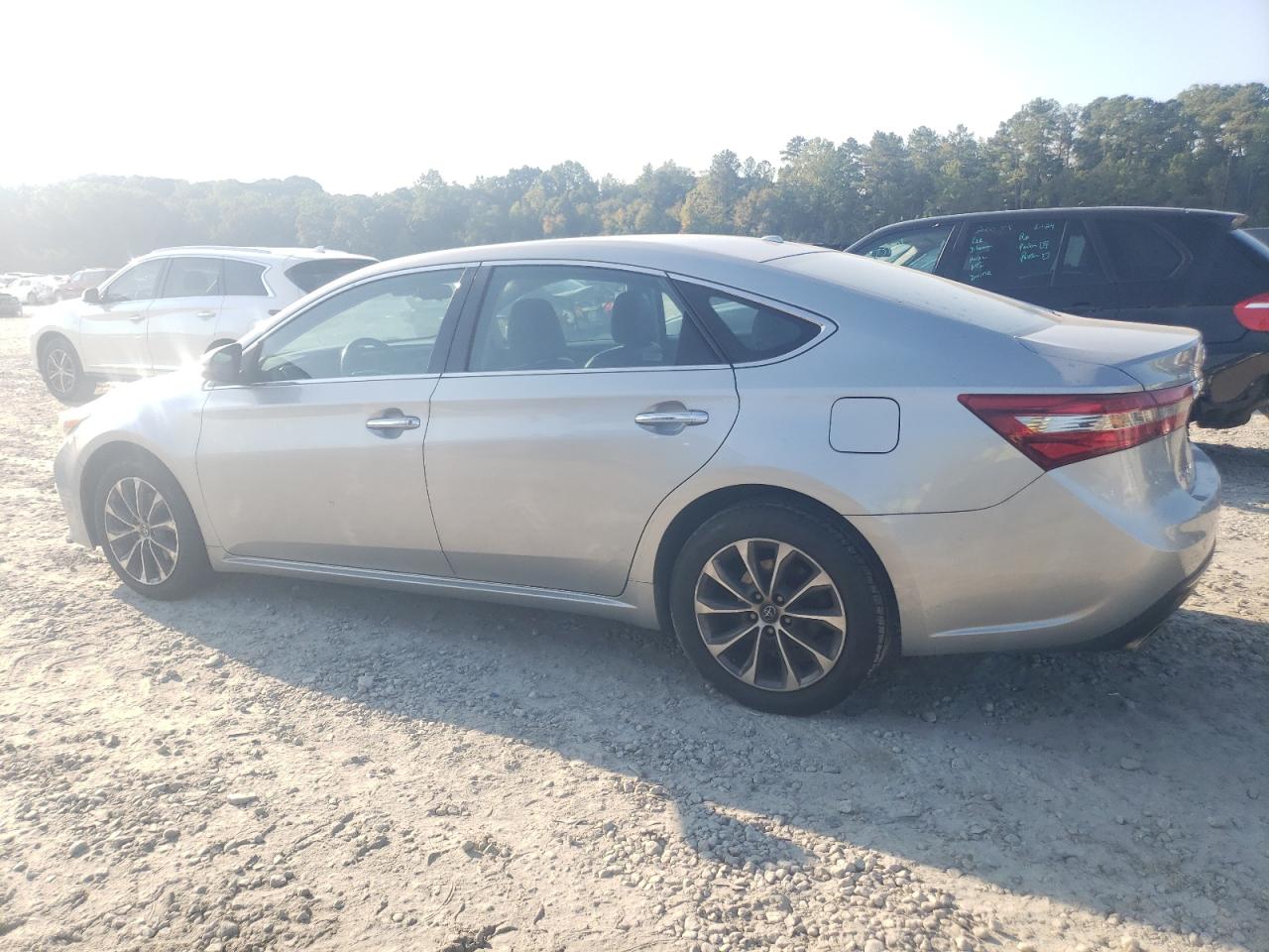 4T1BK1EB6HU251737 2017 TOYOTA AVALON - Image 2