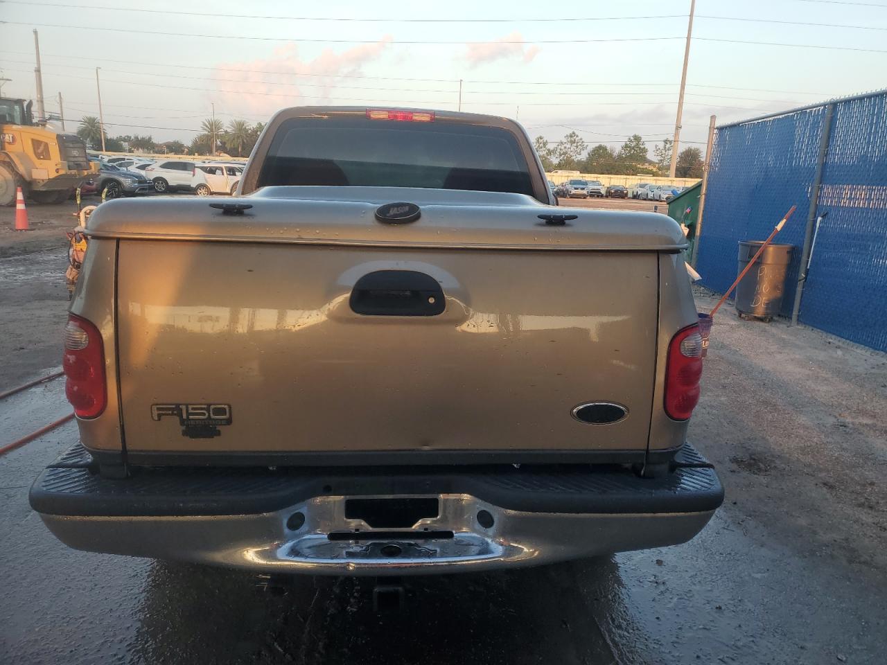 2004 Ford F-150 Heritage Classic VIN: 2FTRF07224CA54623 Lot: 73820434