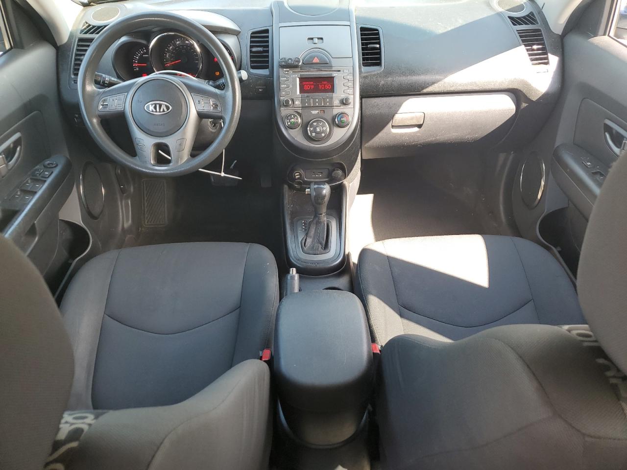 KNDJT2A24B7204088 2011 Kia Soul +