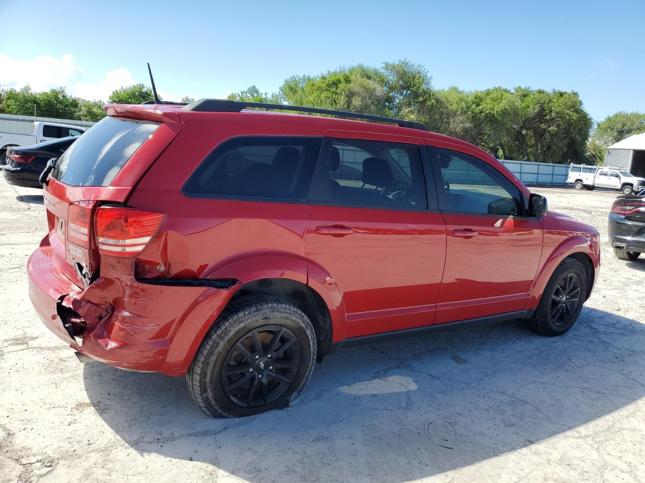 2020 Dodge Journey - Image 3
