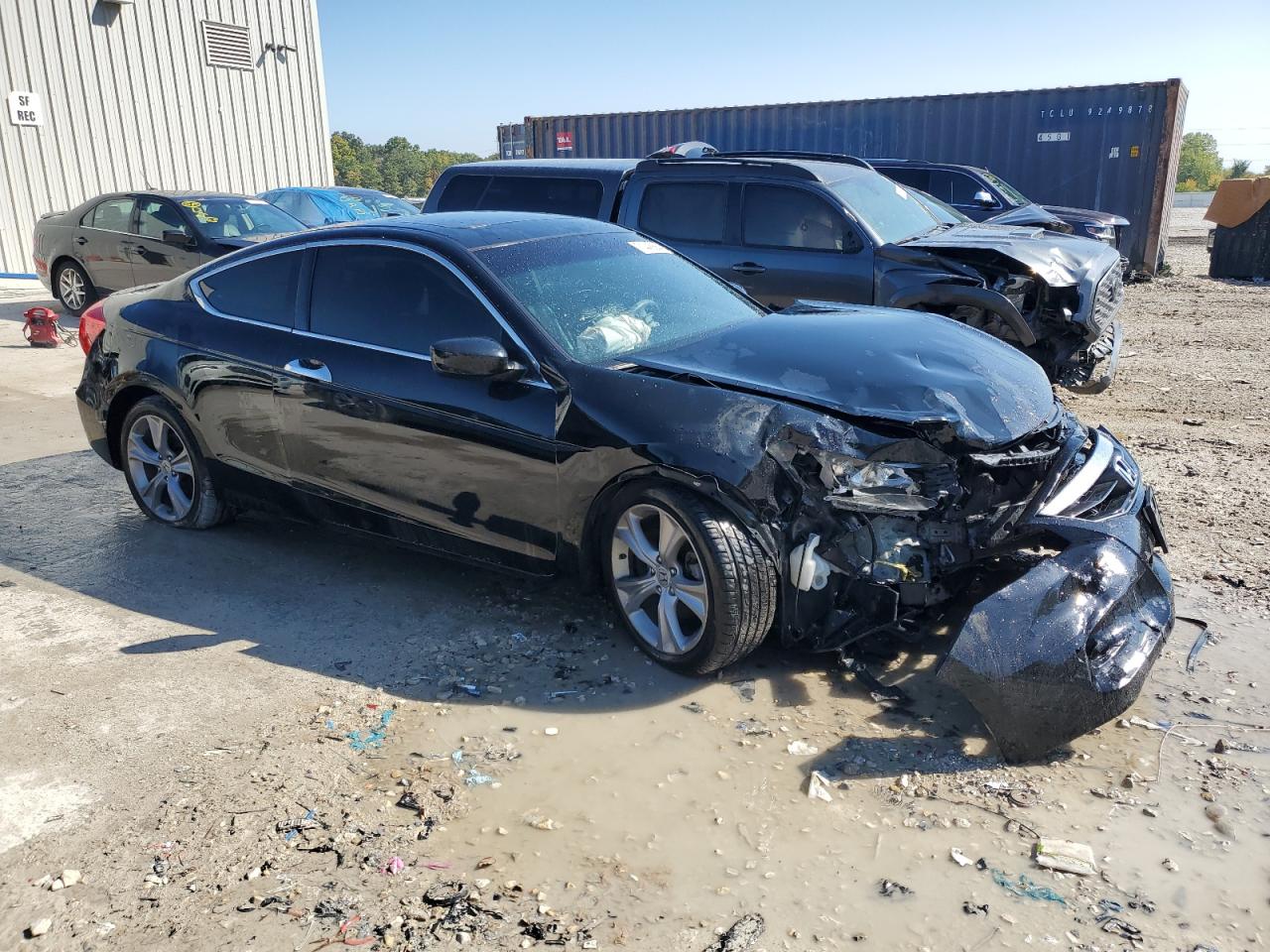 1HGCS2B87BA005023 2011 Honda Accord Exl