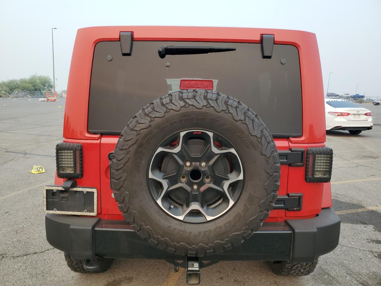 1J4BA5H1XBL565724 2011 Jeep Wrangler Unlimited Sahara