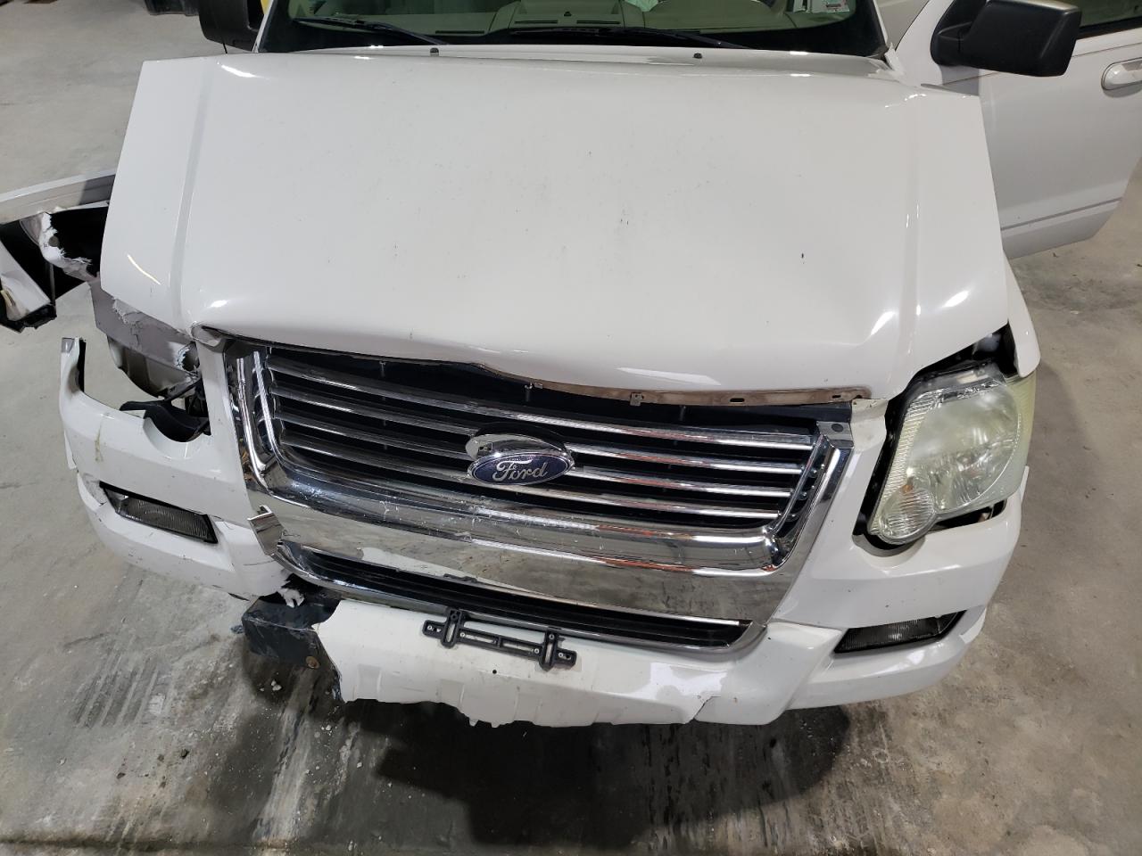 2009 Ford Explorer Xlt VIN: 1FMEU73E69UA01326 Lot: 72817814