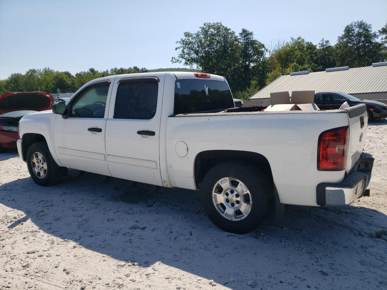 2011 Chevrolet Silverado - Image 2