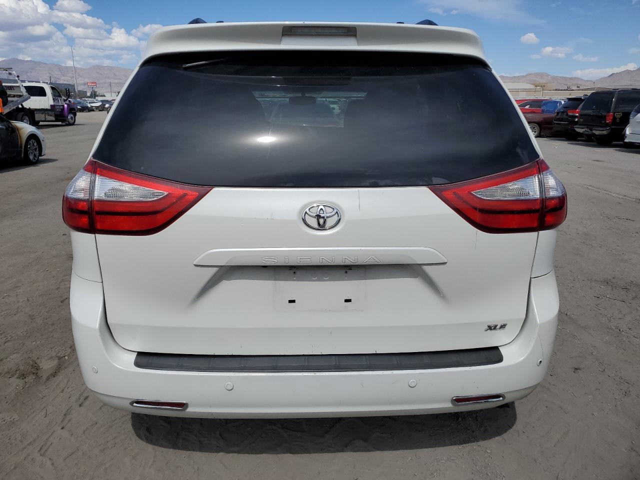 5TDYZ3DC3HS874298 2017 Toyota Sienna Xle