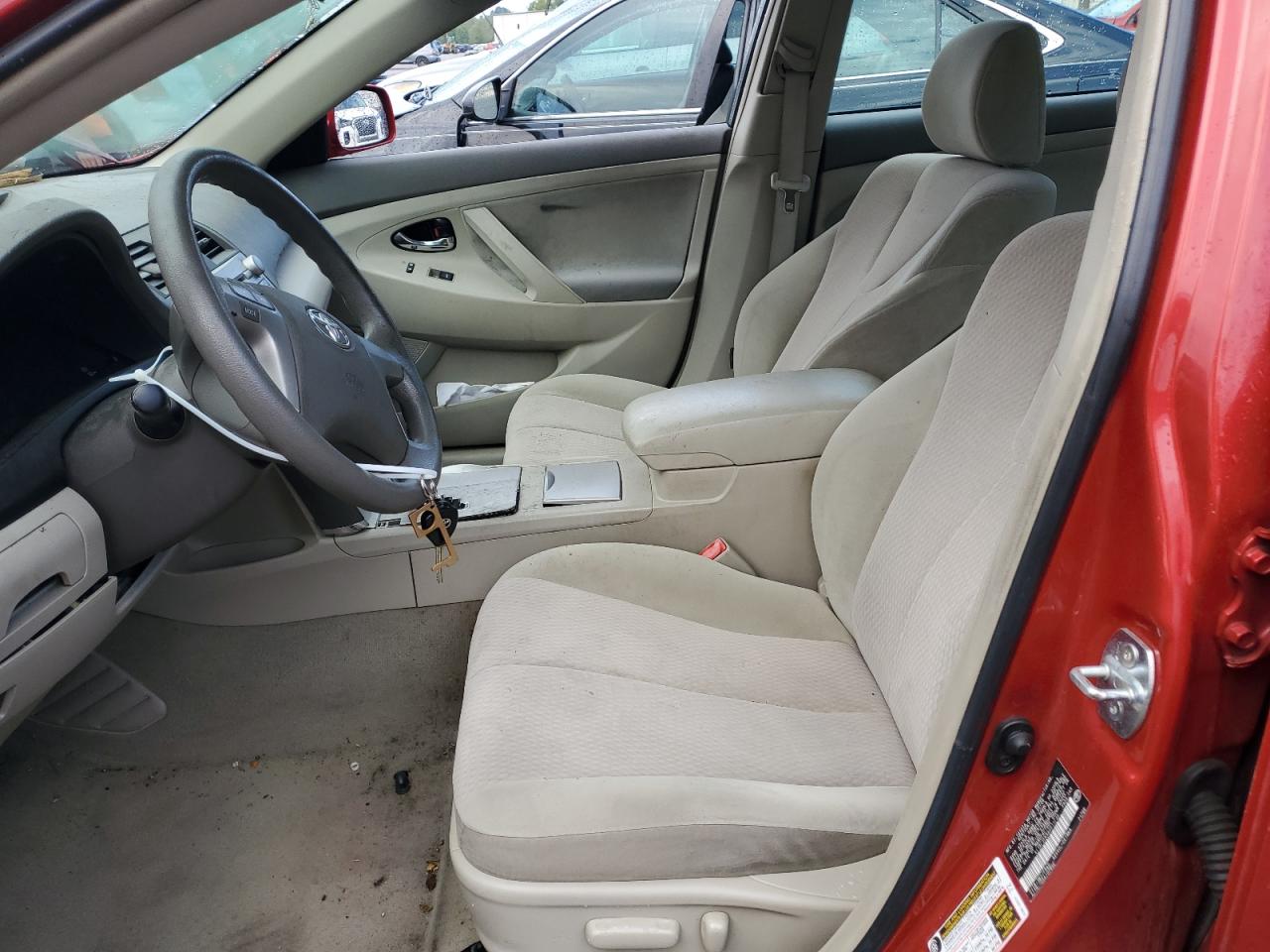 2010 Toyota Camry - Image 7