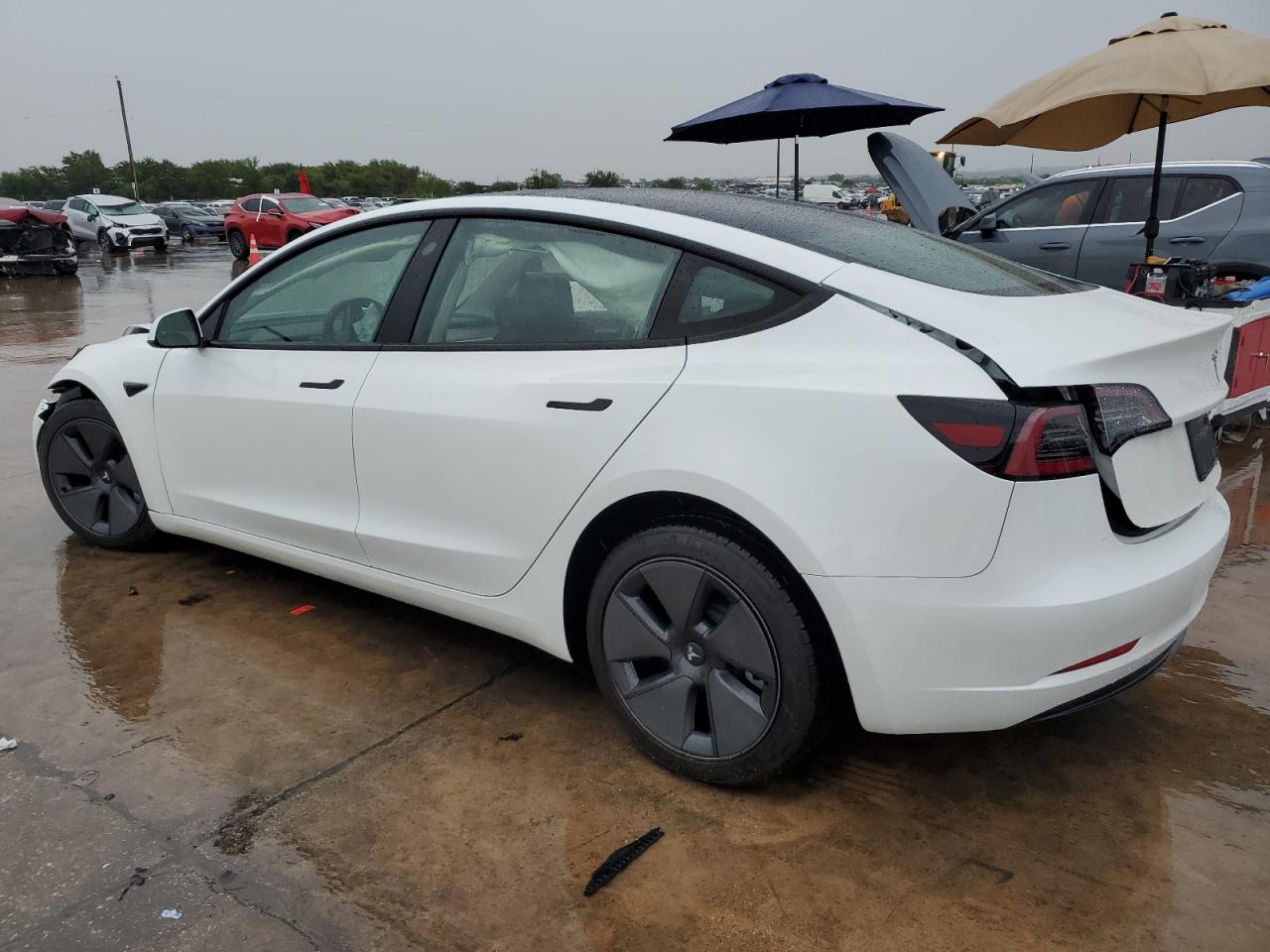 5YJ3E1EA3PF573881 2023 TESLA MODEL 3 - Image 2