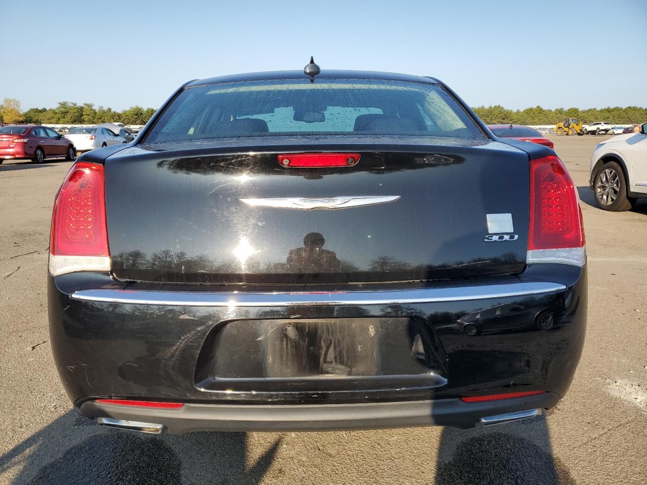 2015 Chrysler 300 Limited VIN: 2C3CCAAG5FH815504 Lot: 71188924