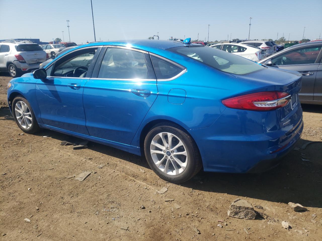 3FA6P0HD5LR147034 Ford Fusion SE 2