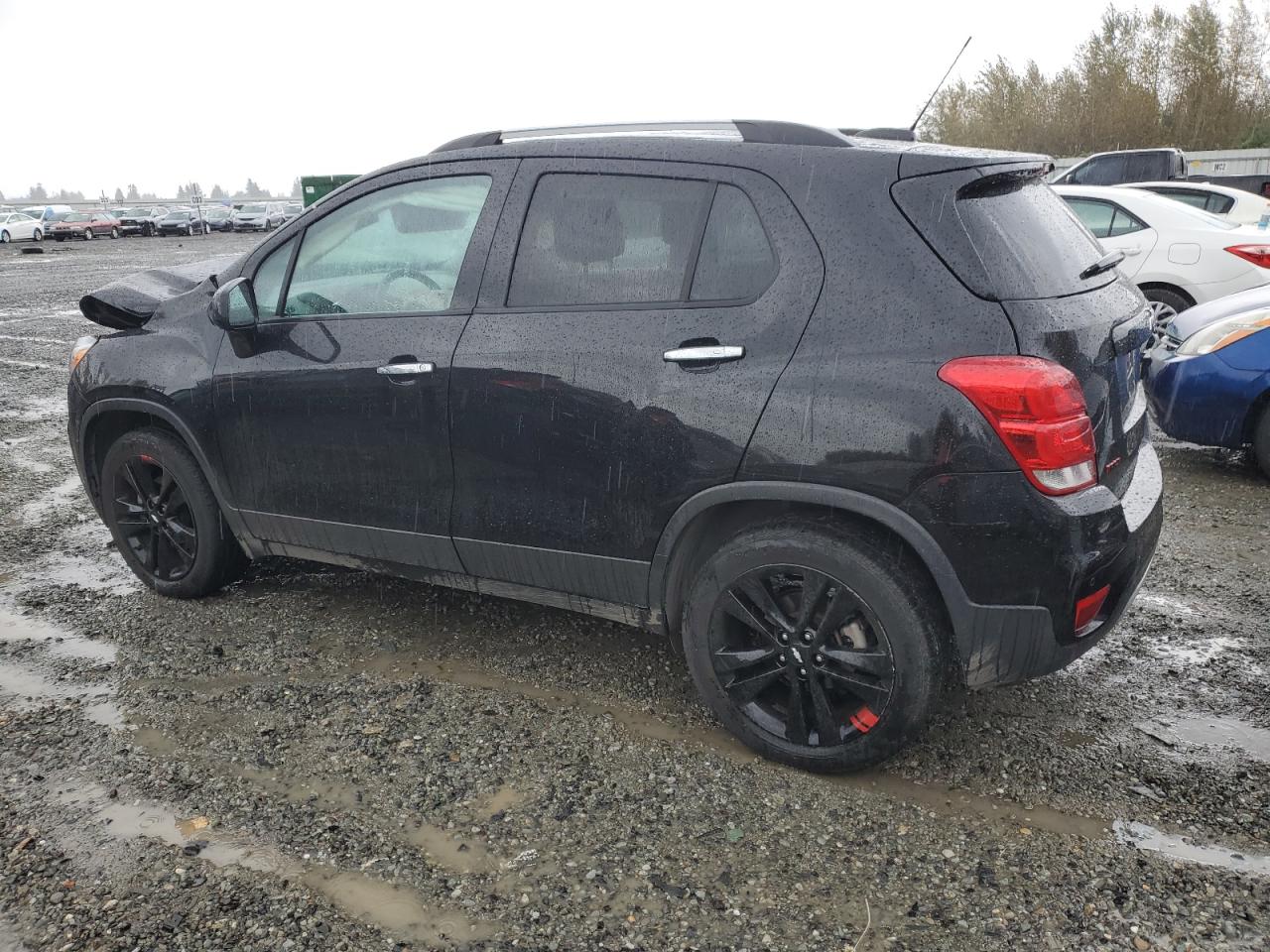 3GNCJPSB8JL329302 2018 CHEVROLET TRAX - Image 2