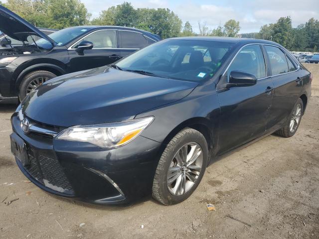 2017 Toyota Camry Le for Sale in Marlboro, NY - Minor Dent/Scratches