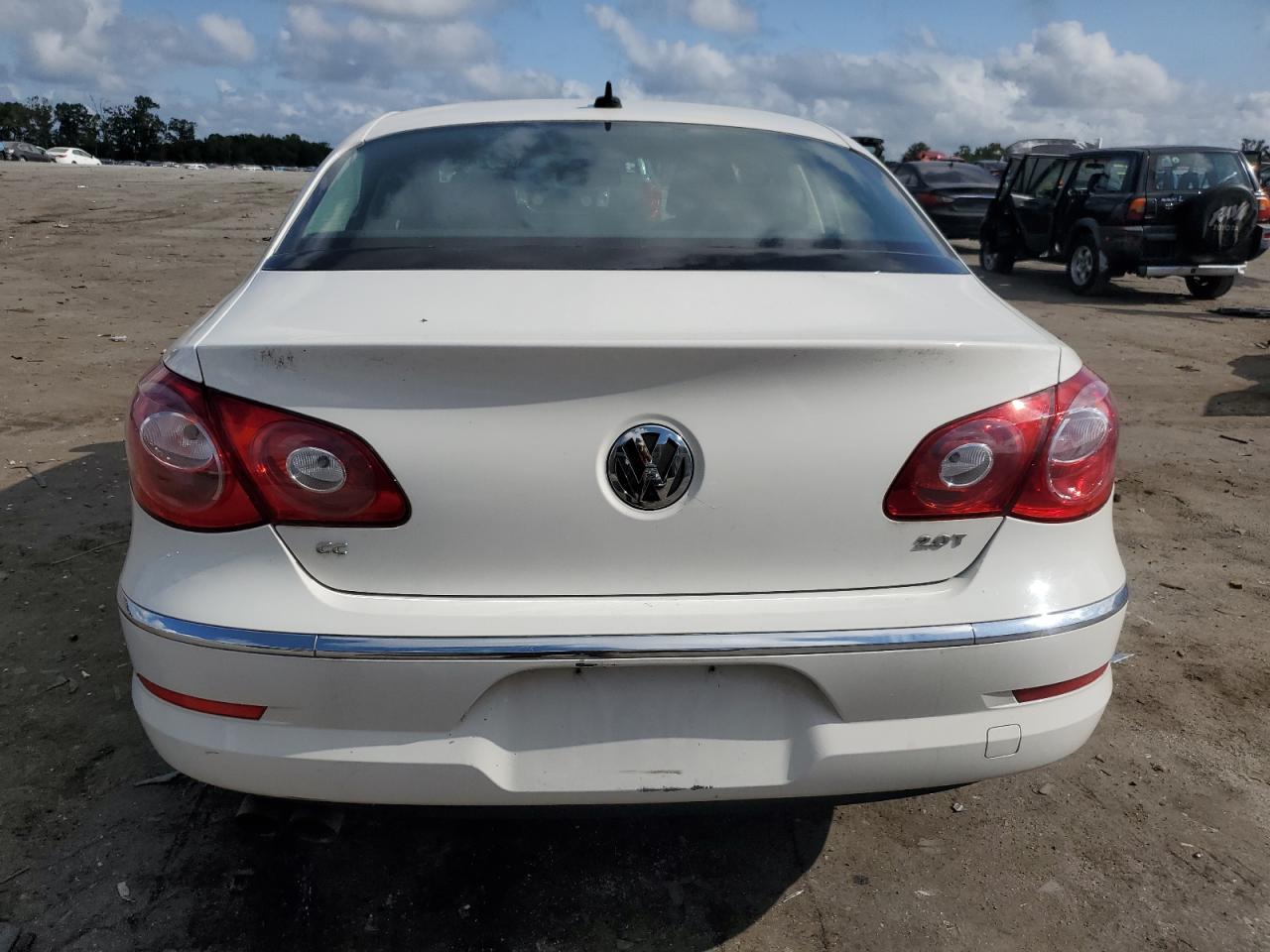 WVWMN7AN3BE718847 2011 Volkswagen Cc Sport