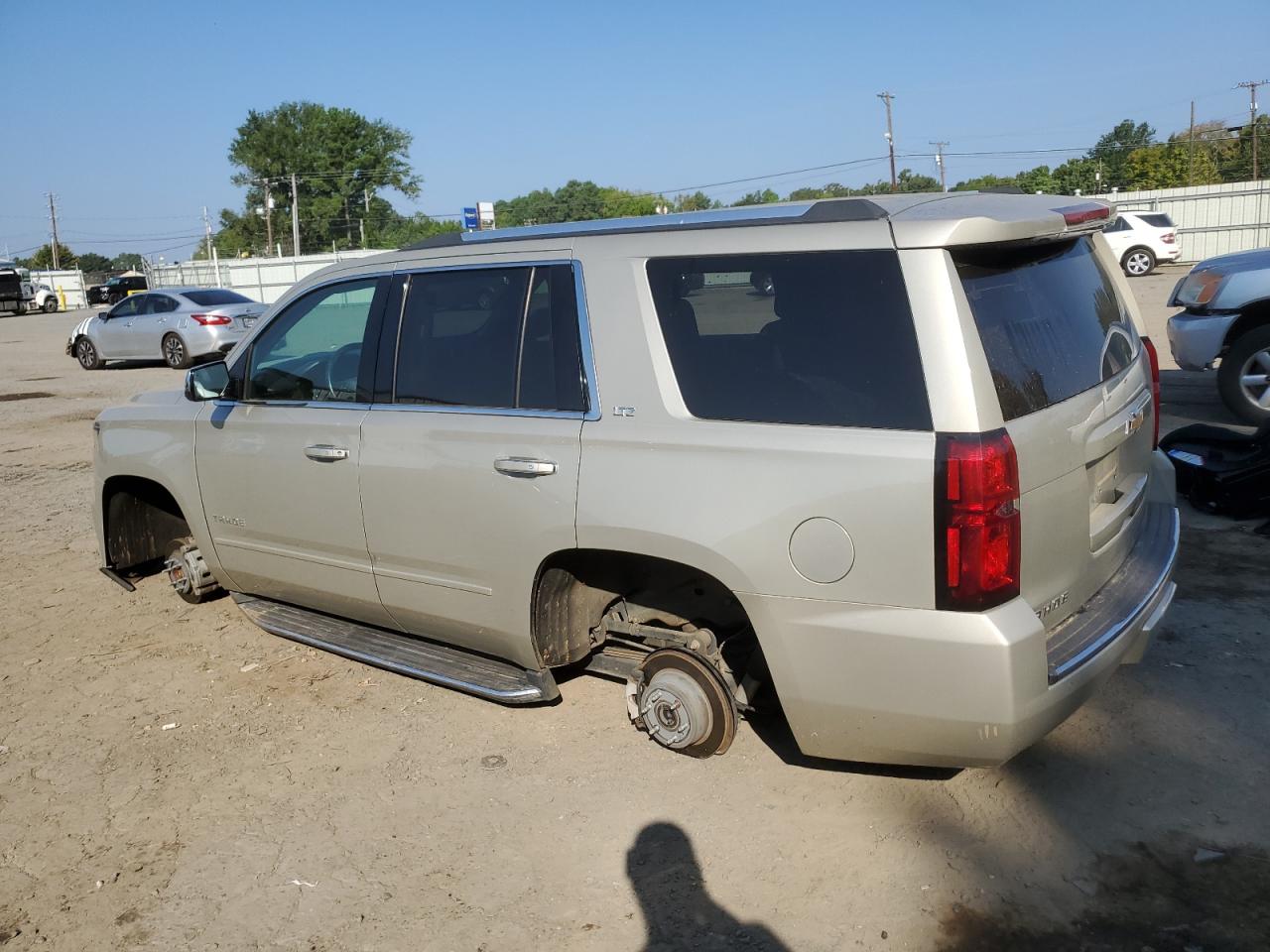 2016 Chevrolet Tahoe - Image 2